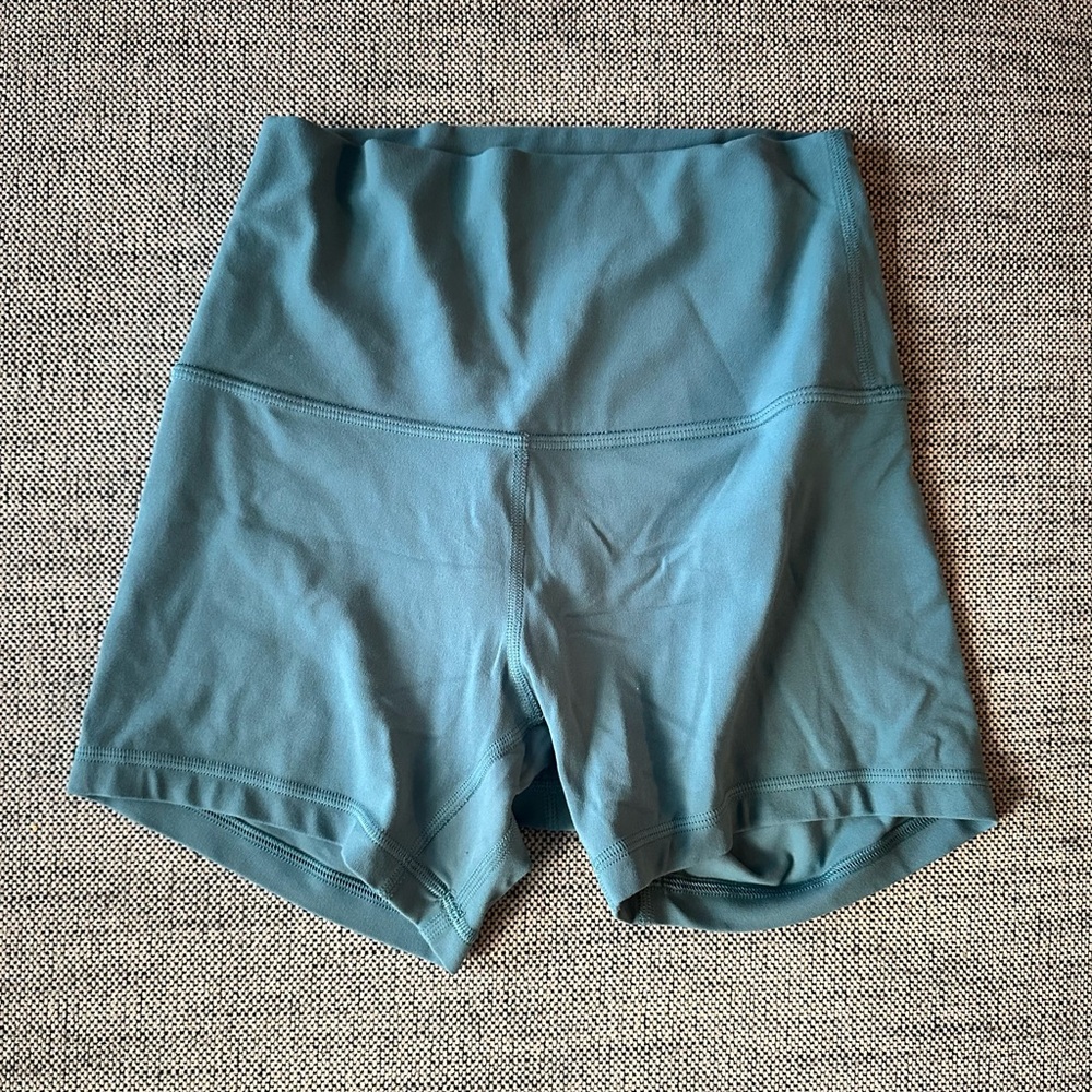 Lululemon align 4” shorts